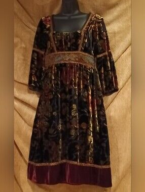 Cynthia Rowley Burnout Velvet Floral Empire-Waist Dress in Black and Burgundy